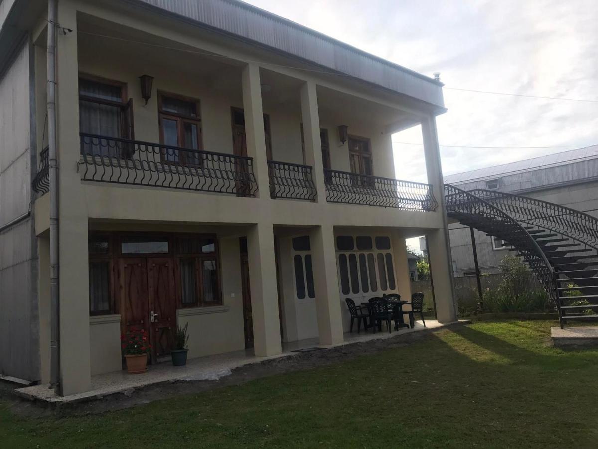 Luka Family Guest House Batumi Eksteriør bilde