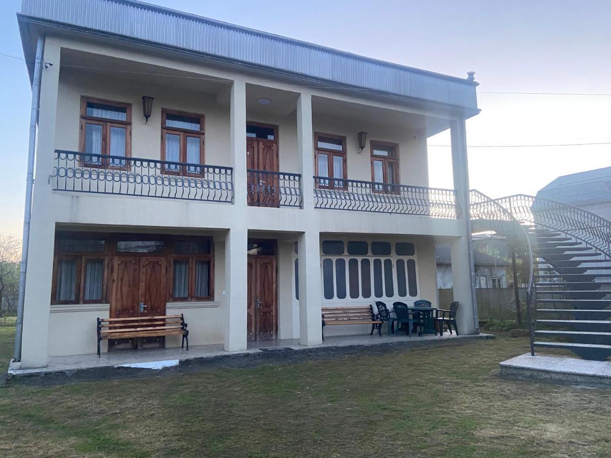 Luka Family Guest House Batumi Eksteriør bilde