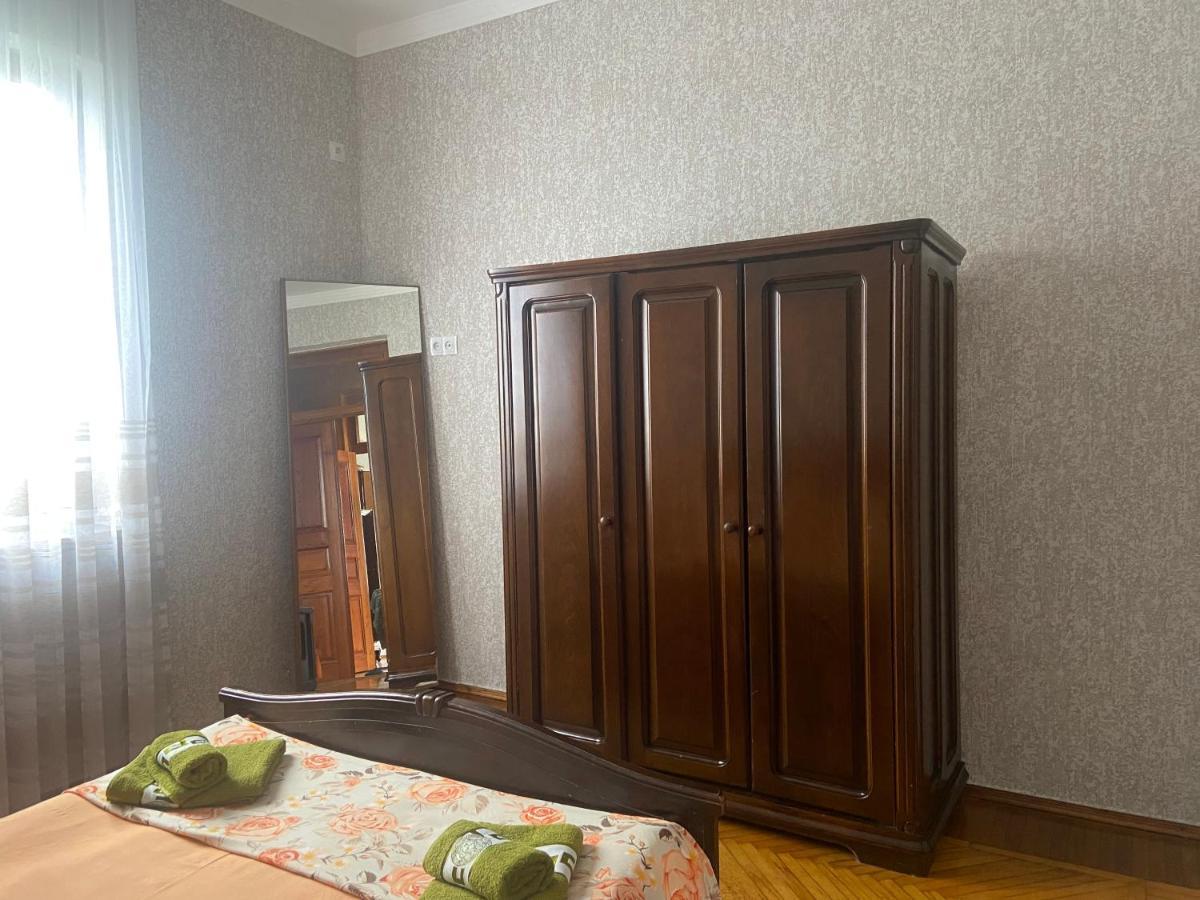 Luka Family Guest House Batumi Eksteriør bilde